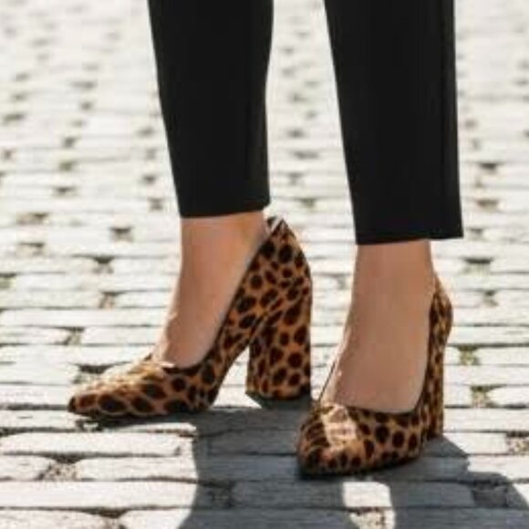 Vince Camuto Calf Hair Leopard Print Block Heel Pumps Size 11M - Picture 2 of 15